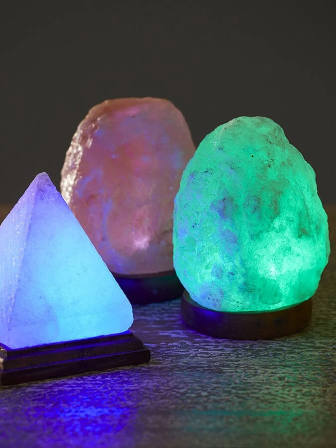 Yoga Studio Natural Himalayan Salt Lamp - USB Colour Changing (1kg) 8 Yoga Studio Natural Himalayan Salt Lamp - USB Colour Changing (1kg) - Image 6