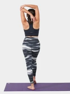 Manduka Aurora Racerback Women's Bra - Black 18 Manduka Aurora Racerback Women's Bra - Black -Yoga Supply Store gliviq0vfyn