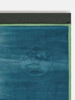 Manduka EQua Yoga Mat Towels -Yoga Supply Store gyyg5xev2bp