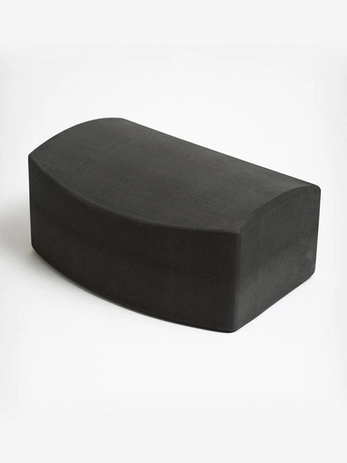 Manduka UnBLOCK Recycled Foam Yoga Block 5 Manduka UnBLOCK Recycled Foam Yoga Block - Image 3